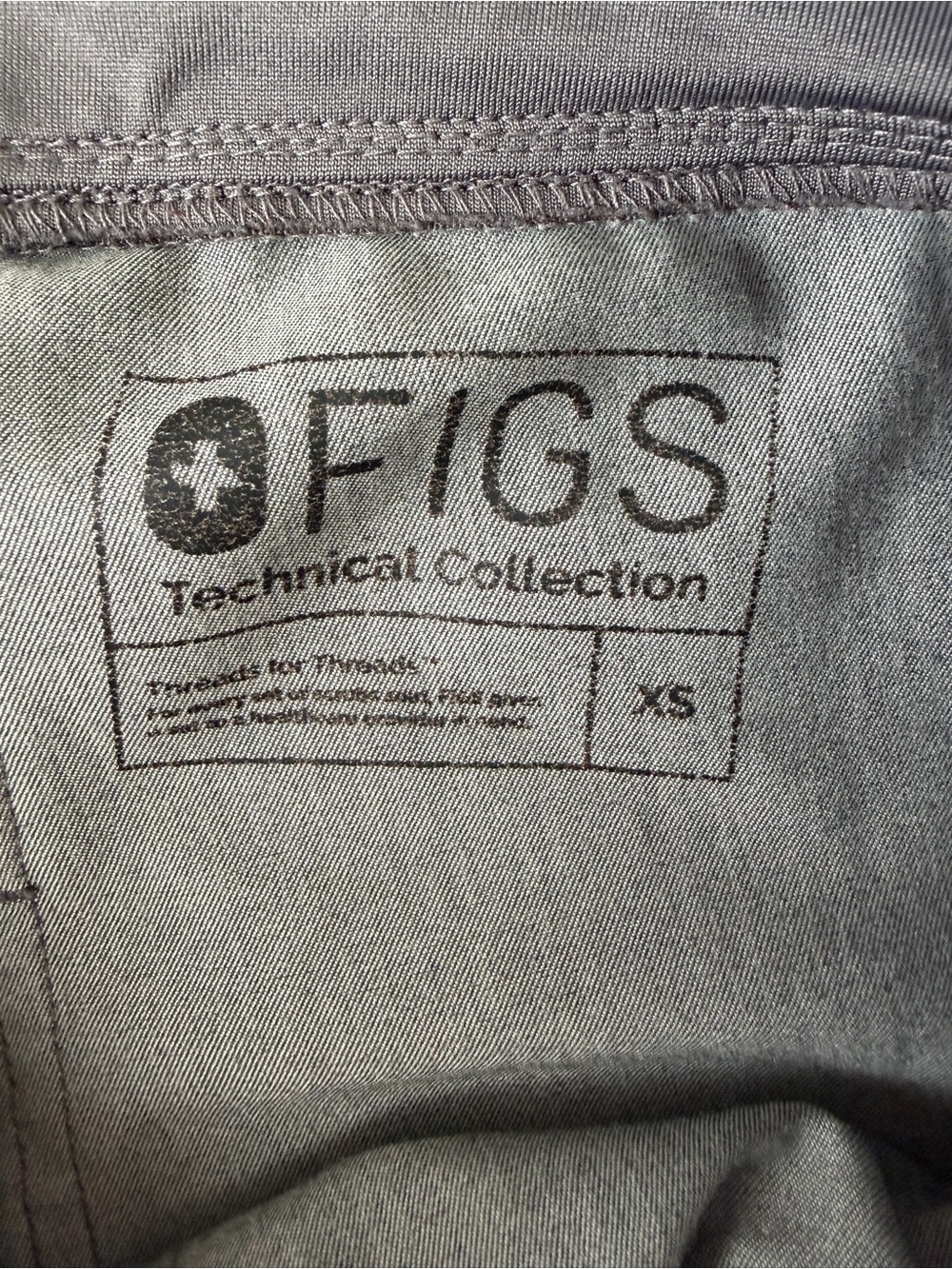 FIGS Technical Collection Scrub Set Gray Heather Women’s Top S Pants XS Jogger - Picture 13 of 13